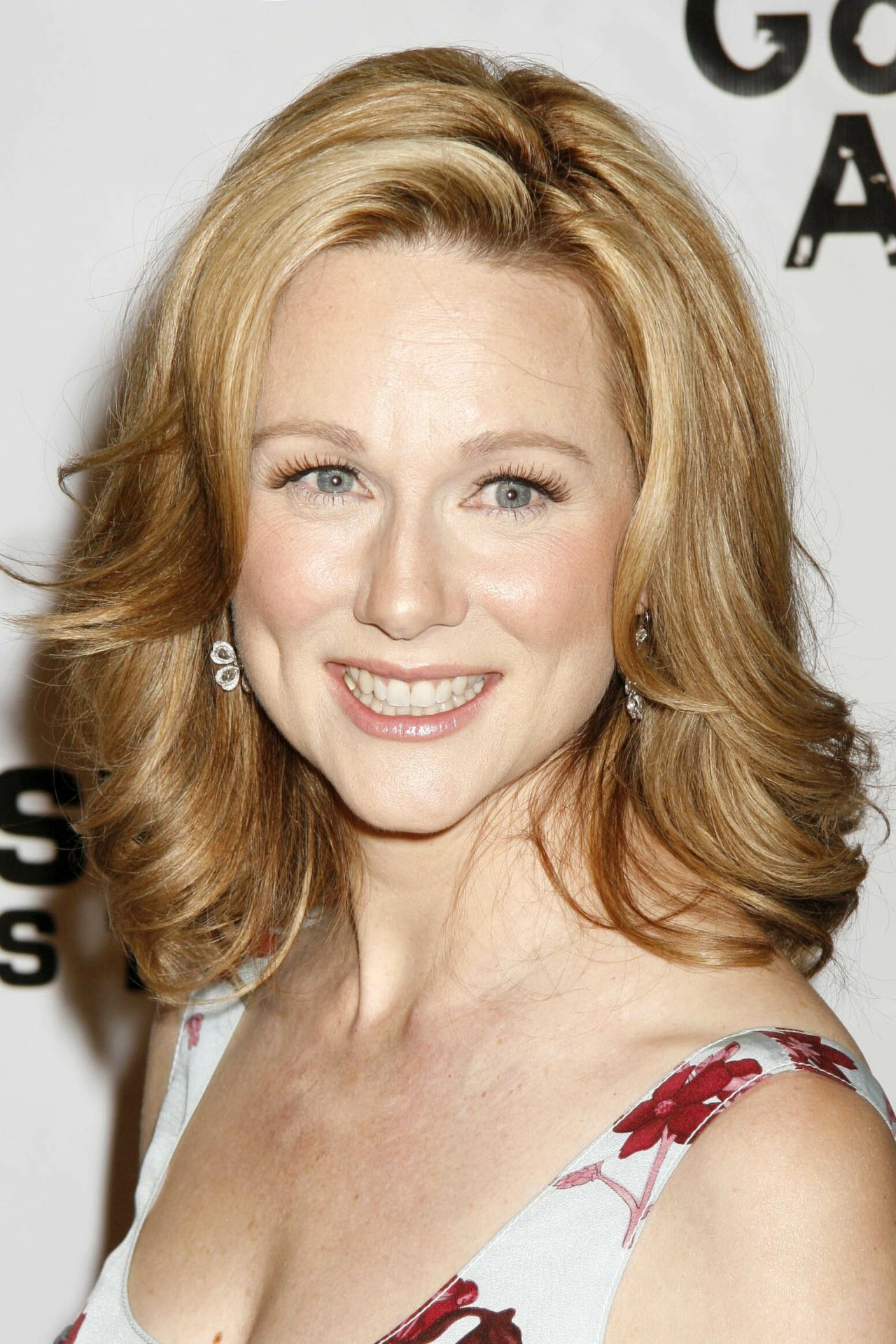 Laura Linney